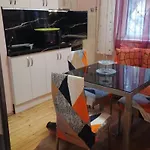 климент Apartment *